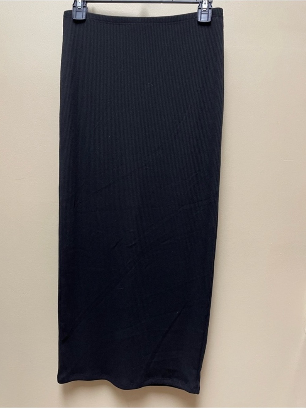 Ladies Black Ribbed Midi Skirt